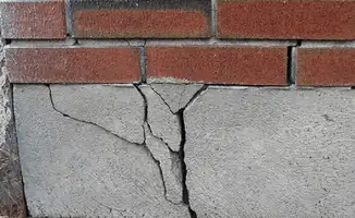 Concrete foundation with serious structural damage in Long Beach, CA